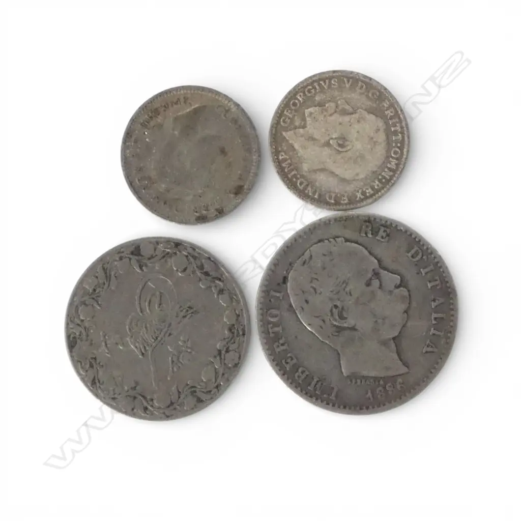 BAG ASST JEWELLERY: kauri gum + coins + filigree butterfly etc Image 1++