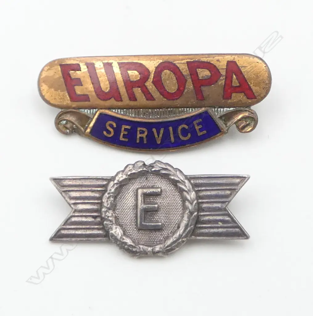 2 COLLECTABLE BADGES: WWII SILVER WAR PRODUCTION AWARD PIN + 'EUROPA SERVICE' enamelled BADGE Image 1++