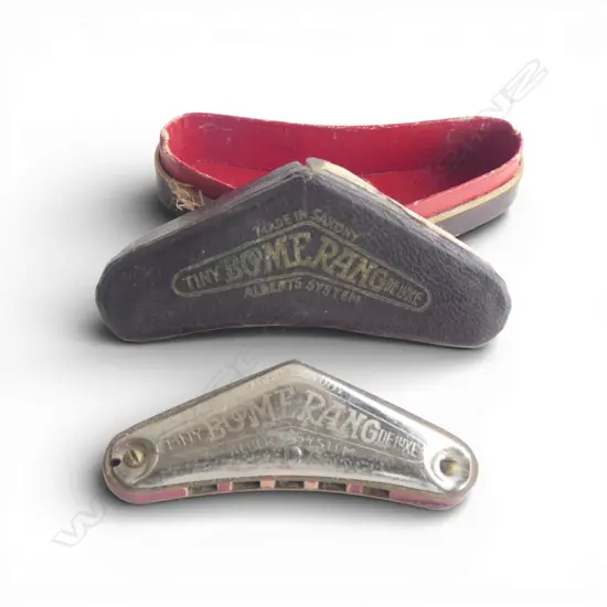 VINTAGE SMALL 'TINY BOOMERANG'  mouth organ / HARMONICA in original case