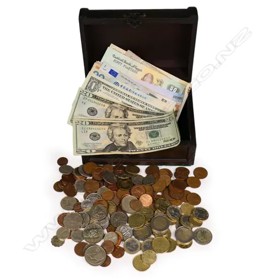 Box of various world banknotes and coins including US$20 x 4.