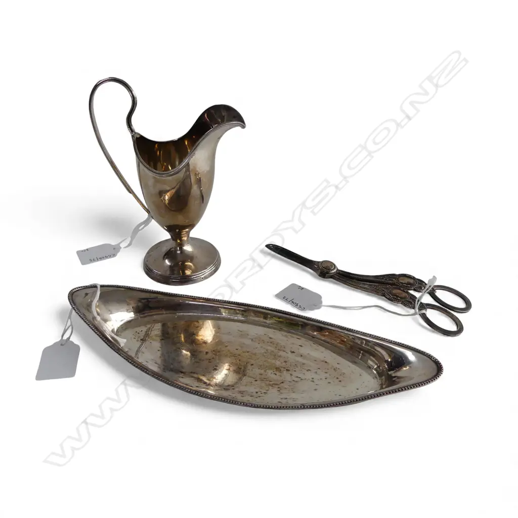 HELMET SHAPED CREAM JUG H150MM EP GRAPE SCISSORS & DISH L250MM Image 1++