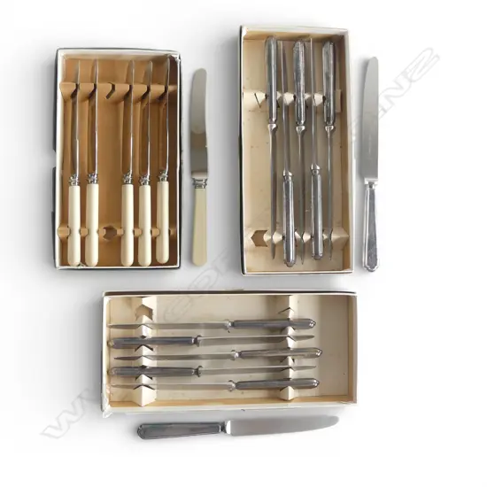 3 BOXED SETS 6 KNIVES SHEFFIELD STEEL L250 & 220MM