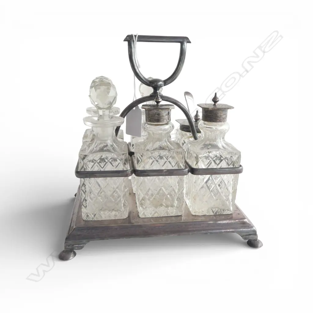 EP CUT GLASS CRUET SET, MAKER JOHN ROUND & SON SHEFFIELD, 2 glass vessels chipped Image 1++