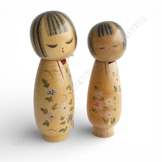 TWO 1940's JAPANESE KOKESHI DOLLS, H.200 & 210mm