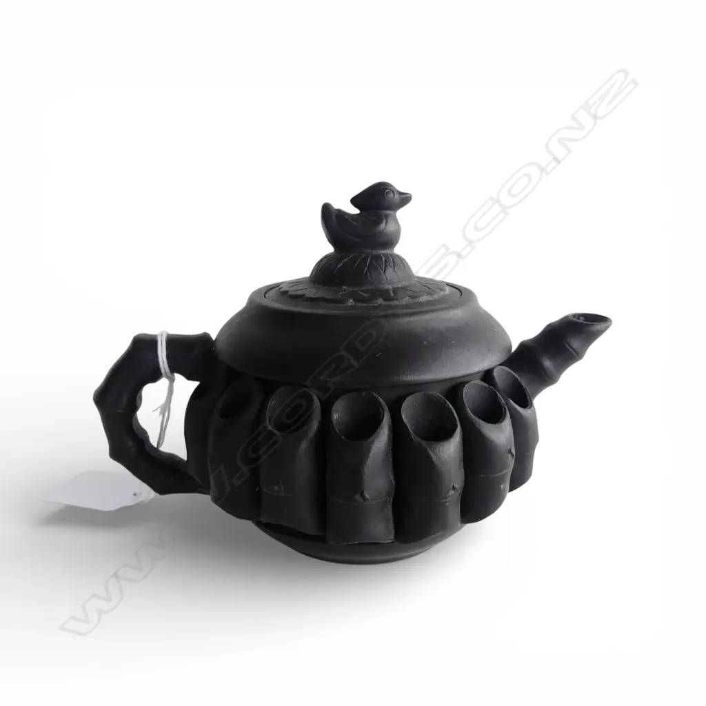 CHINESE  YIXING dark CLAY TEAPOT. With bamboo repeating section rim & duck finial. Dia.110mm Image 1++