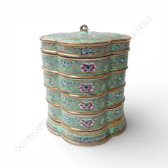 CHINESE FAMILLE ROSE 4 LAYER DISH H.220mm