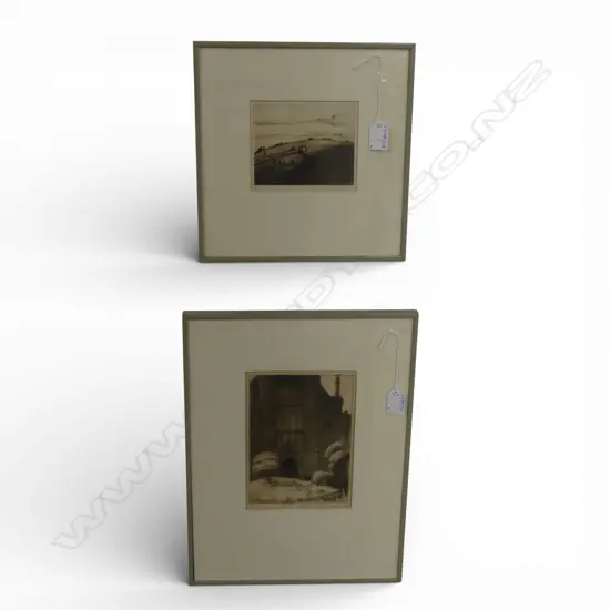 2 FRAMED SIGNED ENGRAVINGS PASCOE REDWOOD H200 L140MM