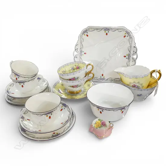 2 SHELLEY CHINA PART TEASETS 2CSPS C/SUGAR & CAKE PLATE 3CSPS & SUGAR BOWL