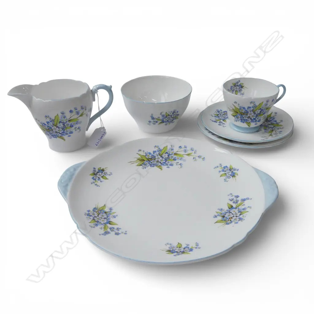 SHELLEY CHINA 3 MATCHING CSPS & CAKE PLATE WITH CAKE PLATE CSP C/SUGAR Image 1++