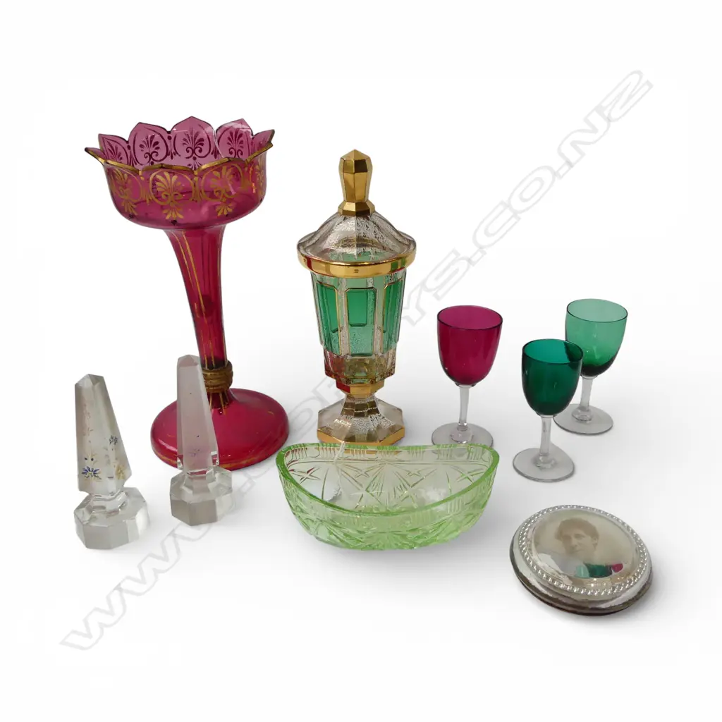 9 PCES. ASST. GLASSWARE Incl. LUSTRE (AF) Image 1++