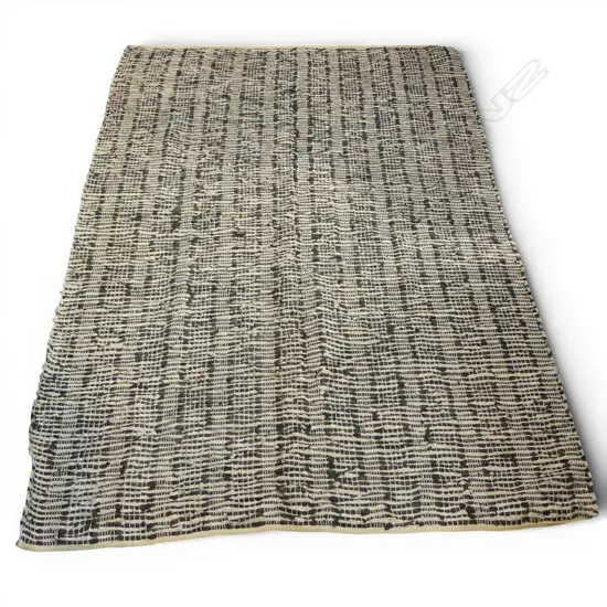 WOVEN LEATHER RUG 2440x1720mm