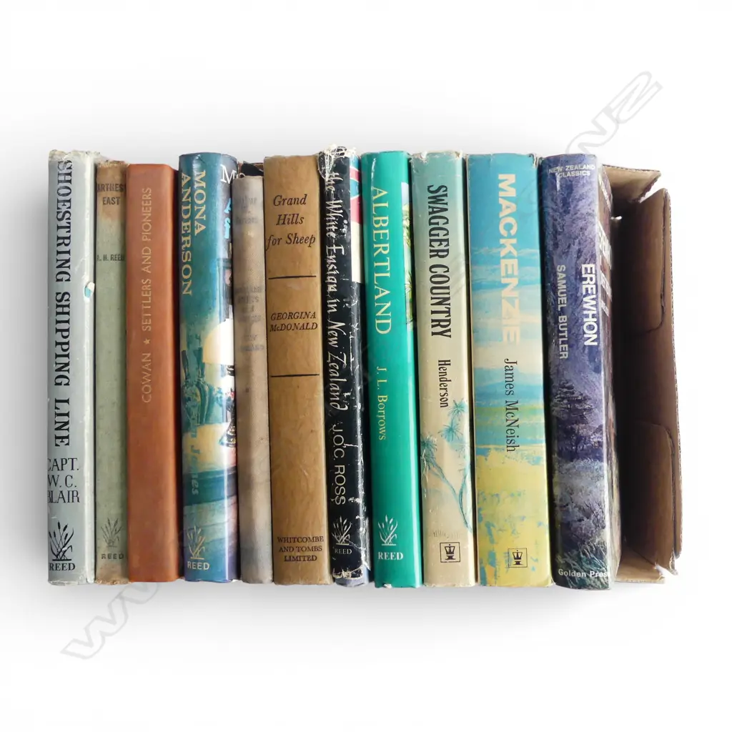 11 VINTAGE NEW ZEALAND NOVELS AND REFERENCE BOOKS Image 1++