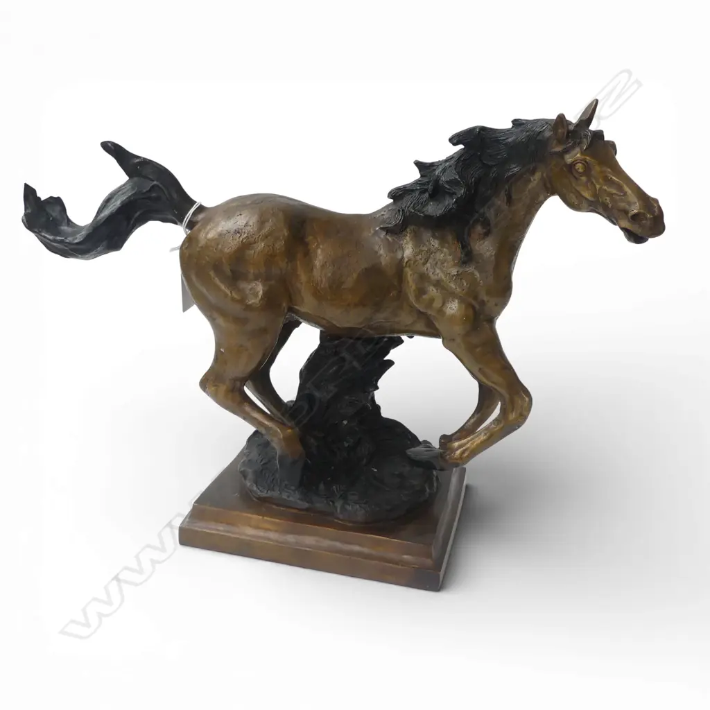 METAL HORSE SCULPTURE H.310mm Image 1++