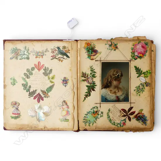 ANTIQUE SCRAP ALBUM 