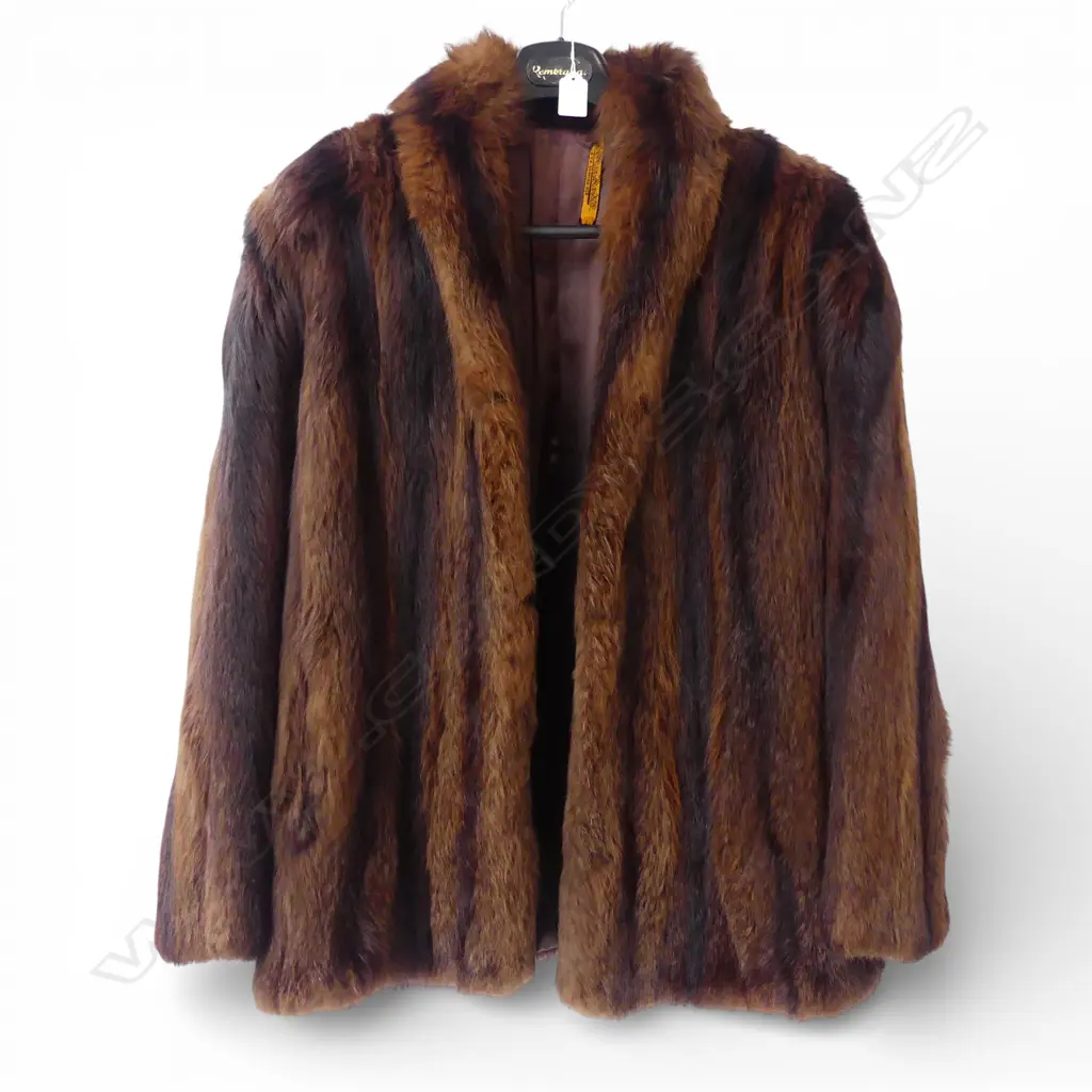 VINTAGE FUR COAT Image 1++