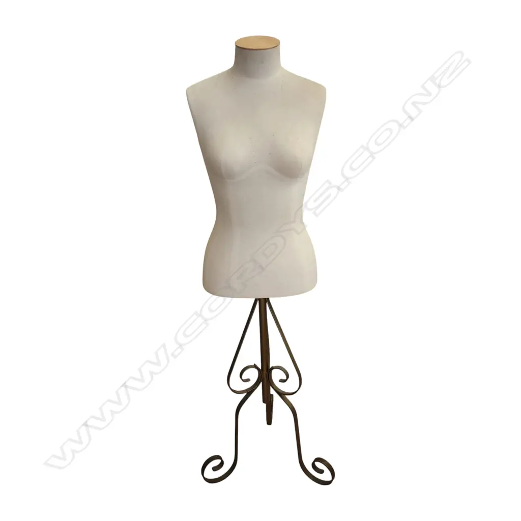 MANNEQUIN TORSO ON METAL STAND H.1500mm Image 1++