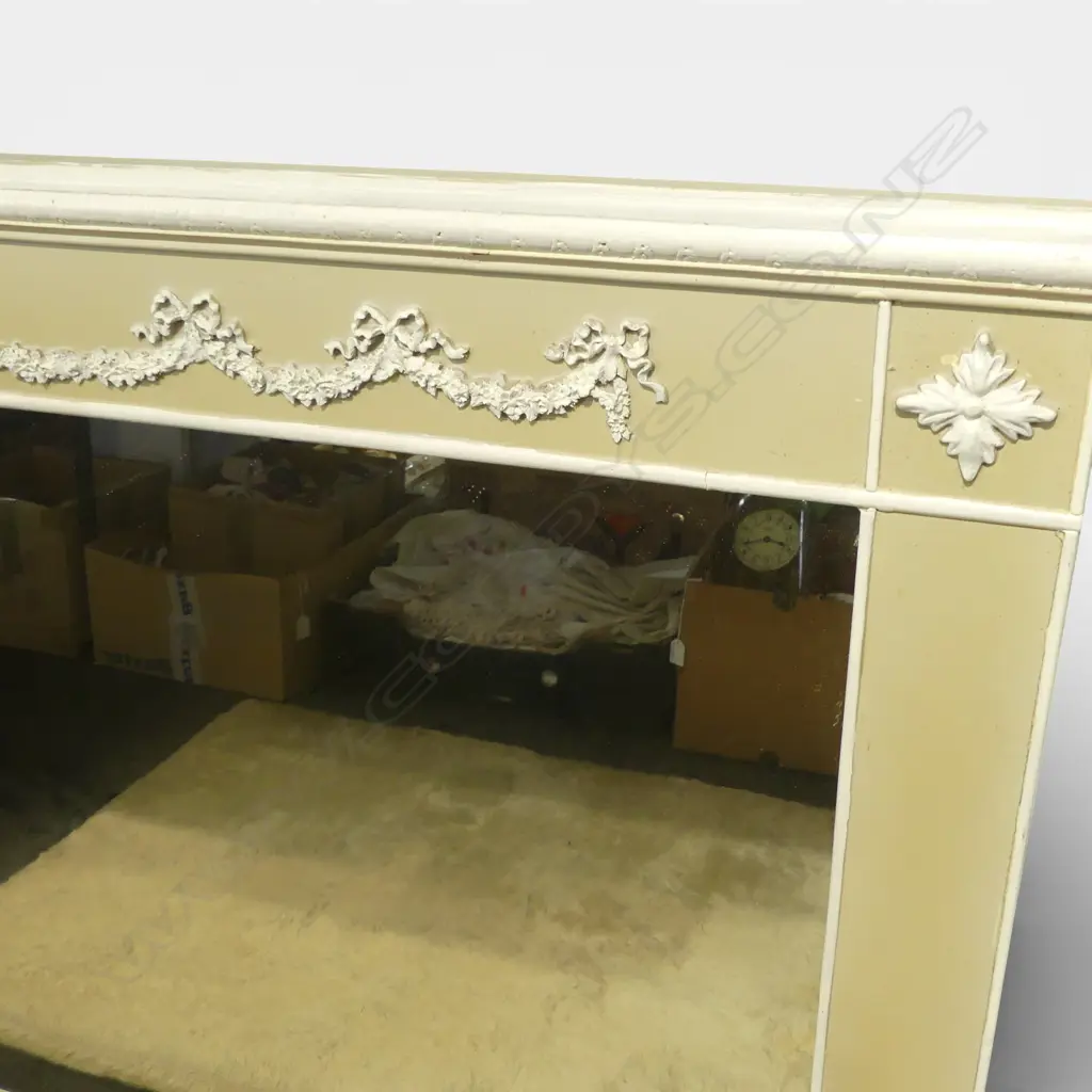 MIRROR w. WHITE PAINTED FRAME 835x1015mm Image 1++