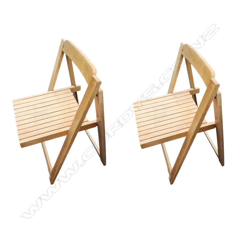 PR WOODEN SLATTED FOLDING CHAIRS Image 1++