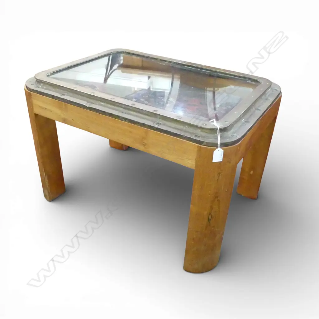 COFFEE TABLE w. BRONZE PORTHOLE TOP 730x530x465mm Image 1++