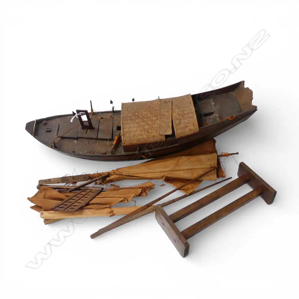 ORIENTAL JUNK BOAT WOODEN MODEL L.570mm Image 1++