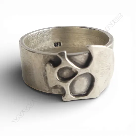 STG SILVER MENS SKULL RING 11.48gms SIZE Y