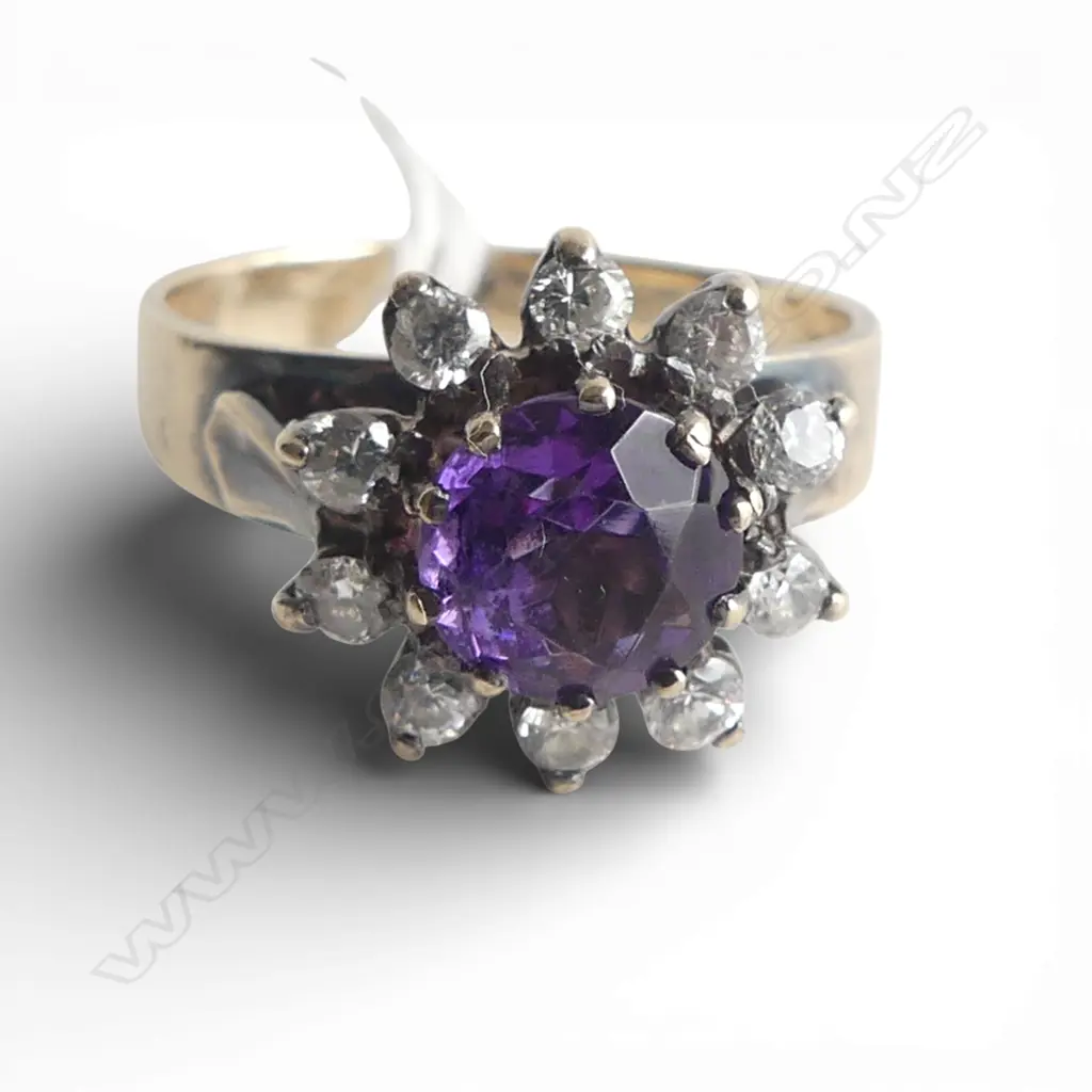 9ct GOLD PURPLE & faux diamond STONE RING 2.8gms SIZE K Image 1++