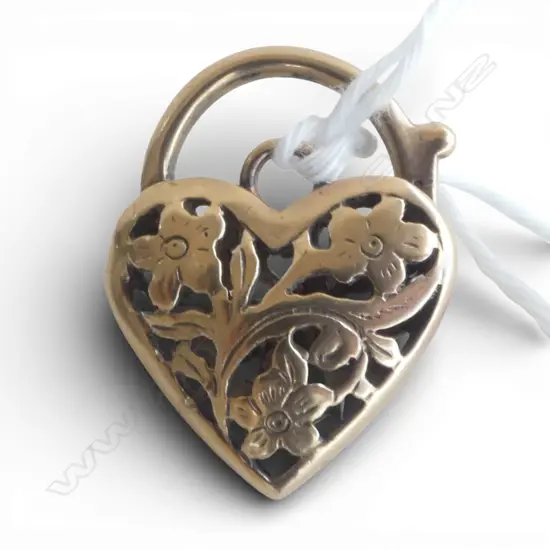 9CT HEART LOCK 25x20mm 5gms