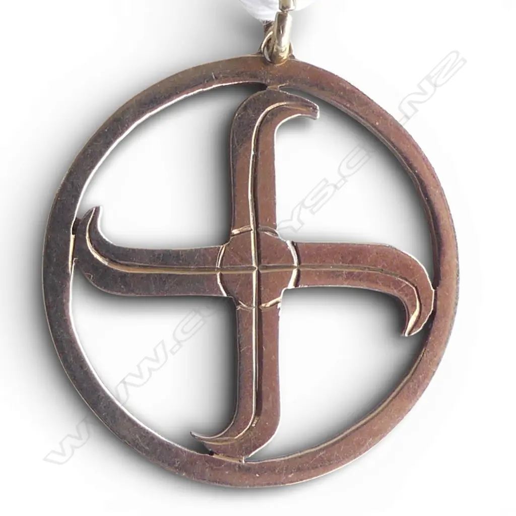 9ct GOLD ANCIENT CHRISTIAN SYMBOL PENDANT 'CHI-RHO'. 3.28gms Image 1++