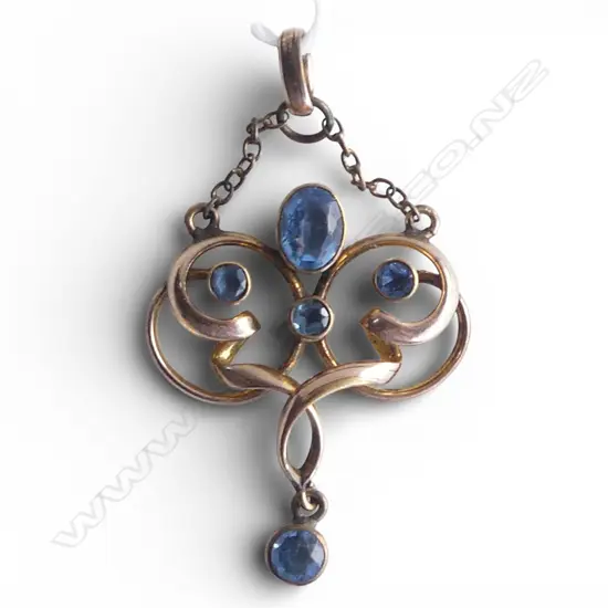 EDWARDIAN 9ct GOLD & BLUE STONE DROP scrolling PENDANT 3.07gms