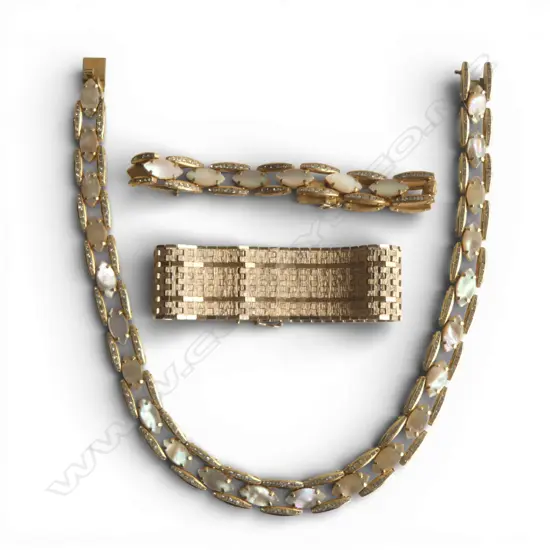 VINTAGE COSTUME JEWELLERY NECKLACE + matching BRACELET + wide gilt bracelet 