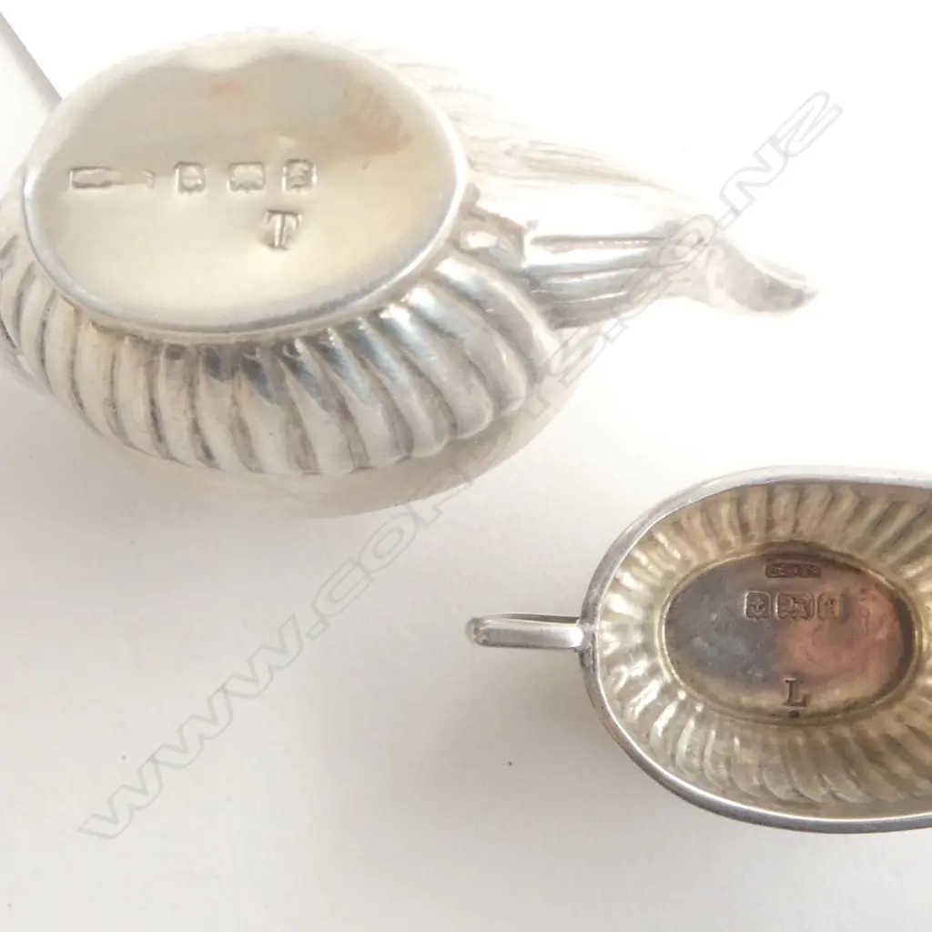 MINIATURE SILVER TEAPOT & SUGAR BOWL on SILVER BORDERED & WOOD TRAY Birmingham 1905  Image 1++