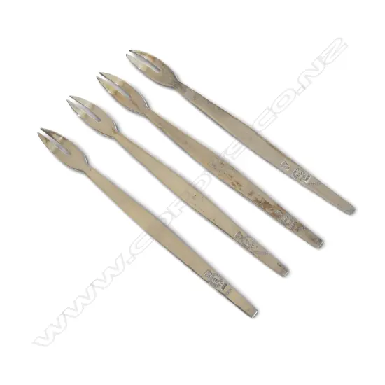 4 MEXICAN 925 SILVER FORKS, 41gms