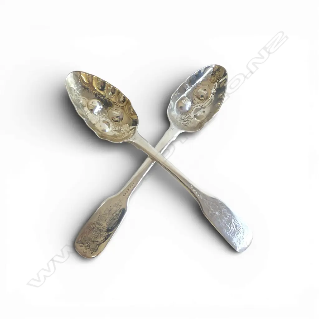 PR STG SILVER BERRY SPOONS, LONDON 1833, 41gms Image 1++