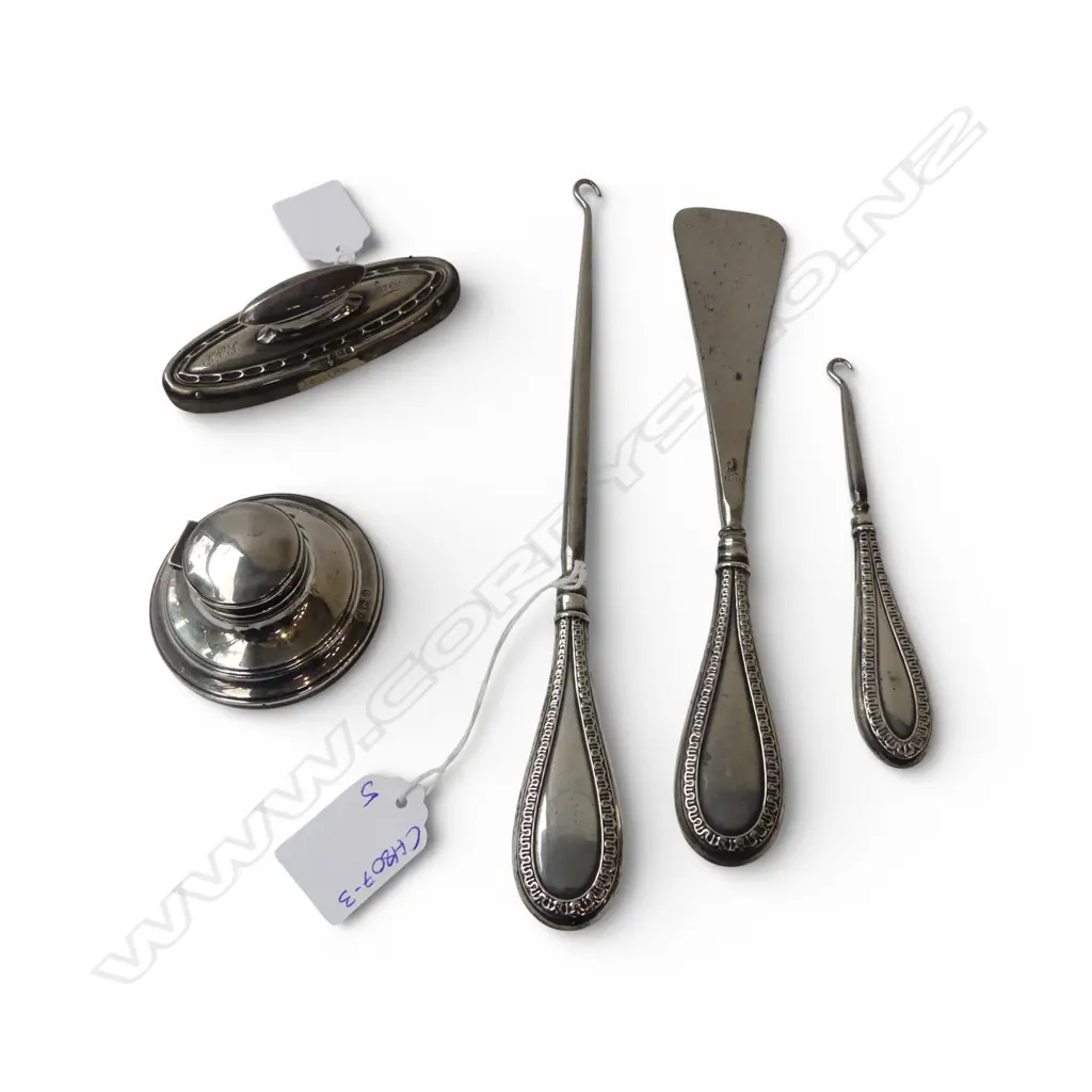 STG SILVER INKWELL, NAIL BUFFER + 2 STG SILVER & S/STEEL BUTTON HOOKS & SHOE HORN  Image 1++