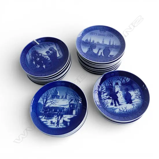 21 ROYAL COPENHAGEN CHRISTMAS PLATES 185mm dia + 4 COMMEMORATIVE