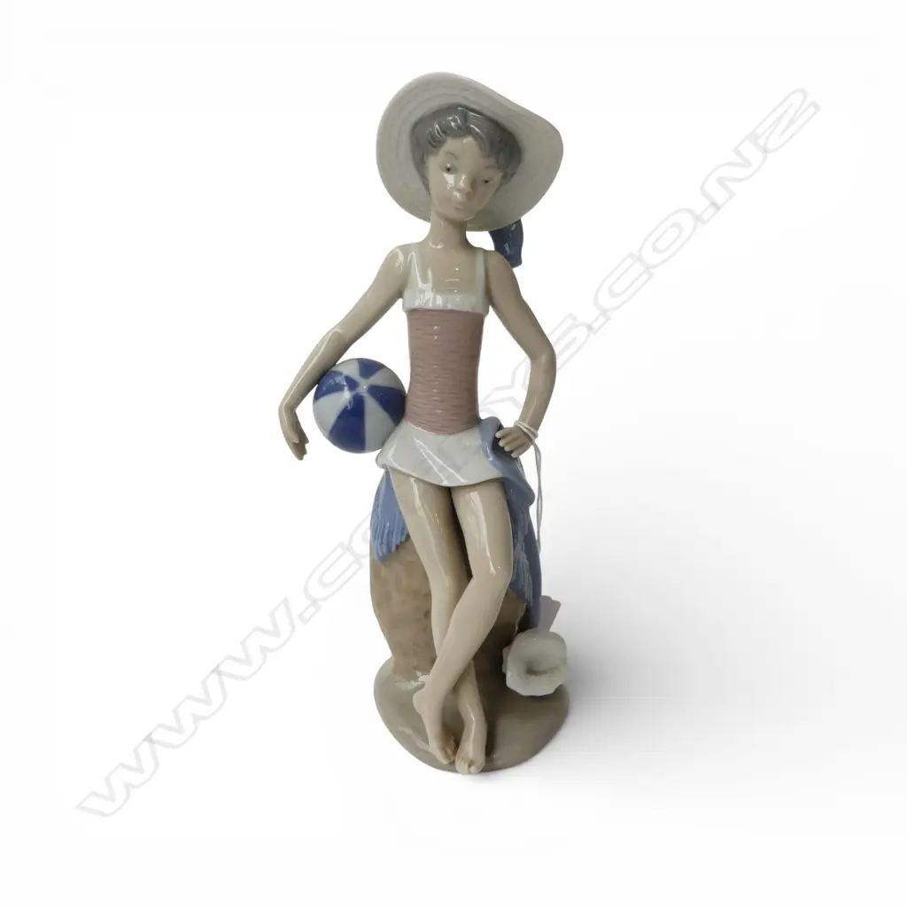 LLADRO FIGURE 'SUMMER' in box H.200mm Image 1++