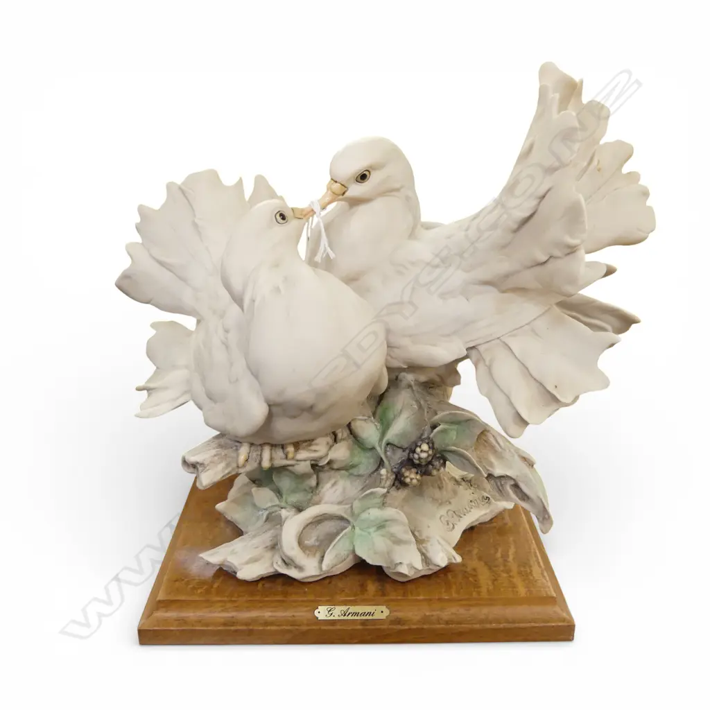 ITALIAN G. ARMANI DOVES H.245mm Image 1++
