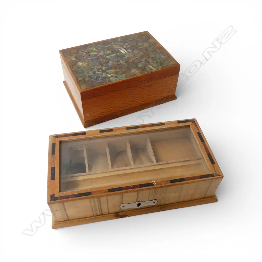 2 VINTAGE INLAID BOXES: NZ REWAREWA & PAUA + STAMP & PEN BOX Image 1++
