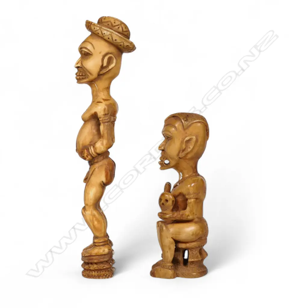 A pair of early 20thC Nigerian carved ivory figures, Image 1++