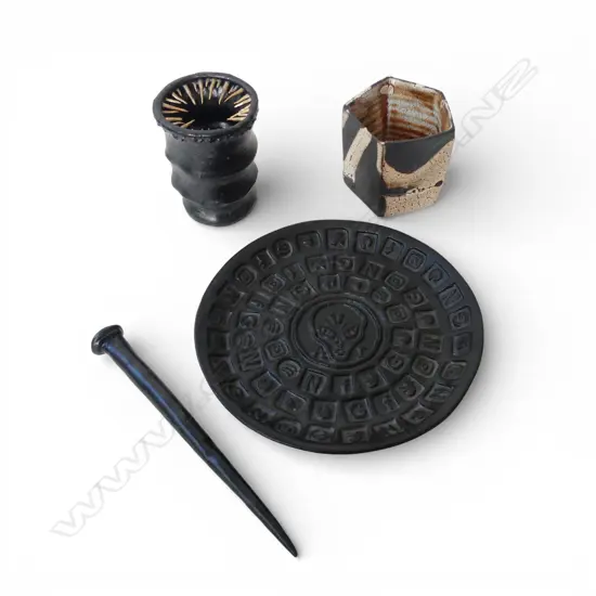 4 PCES STUDIO CERAMICS; ELENA RENKER VASE, LAURIE STEER PLATE 225mm dia & WAND, OTHER