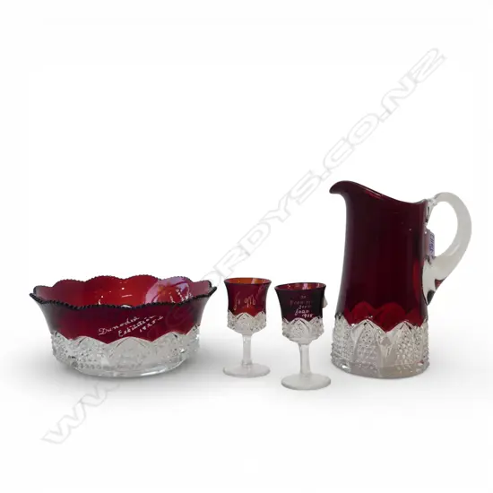 4 OLD NZ EXHIBITION GLASS ITEMS: ruby flashed tall jug H.215mm + lge bowl Dunedin + 2 goblets