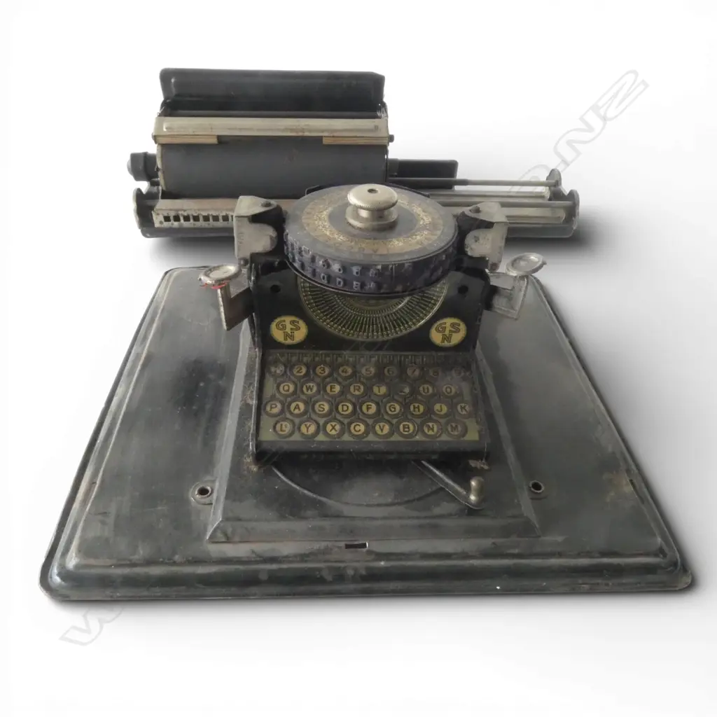 1920's GERMAN GSN 'JUNIOR' CHILDS TOY TIN TYPEWRITER with cover Image 1++