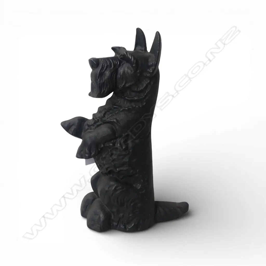 VINTAGE CAST IRON SCOTTIE DOG DOORSTOP, H.375mm  Image 1++