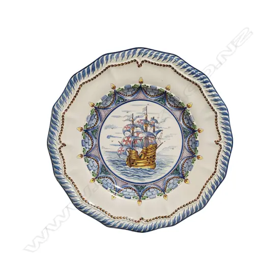VINTAGE HAND PAINTED PORTUGAL MAJOLICA DISPLAY PLATE (400x400mm)