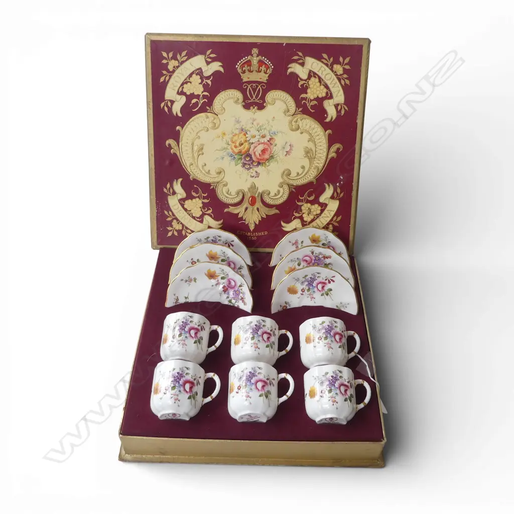 CORWN DERBY BOXED SET  Image 1++