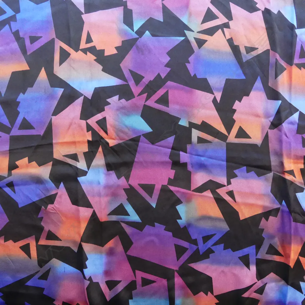 VINTAGE 'SALLY JONES' USA SILK DESIGNER 'SCREENED' PRINTED SCARF. Angular teapots. Labelled Image 1++