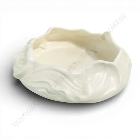 CROWN LYNN CIRCULAR VASE #66-8 185mm dia