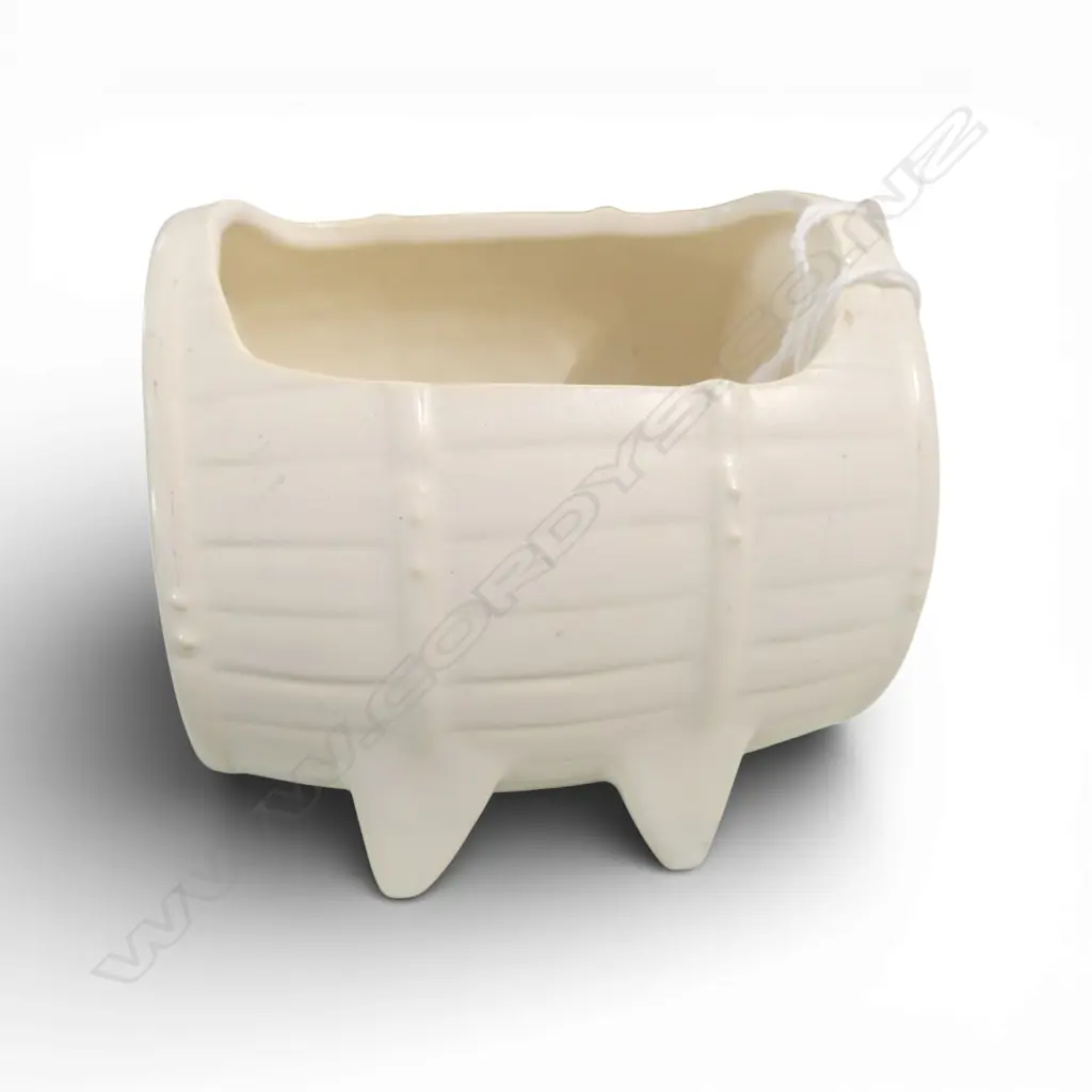 CROWN LYNN BARREL VASE W.95mm Image 1++