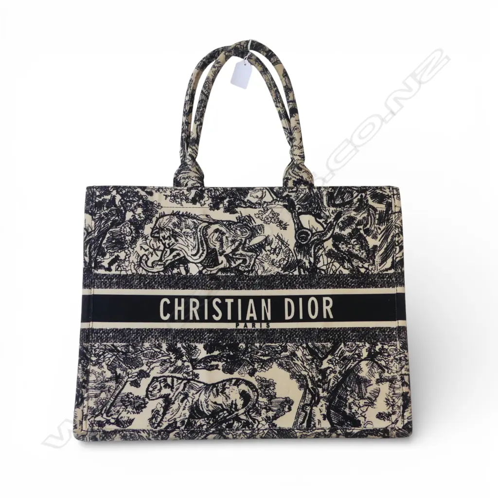 CHRISTIAN DIOR HAND BAG W.410mm Image 1++