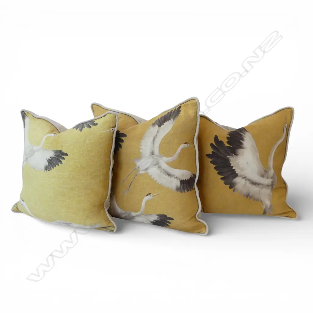 3 QUALITY CUSHIONS, CRANE DESIGN 500x500mm Image 1++
